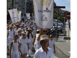 2022 08 défilé juniors moyens Saint-Louis