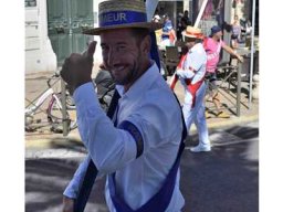 2022 08 défilé lourds Saint Louis