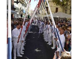 2022 08 défilé lourds Saint Louis