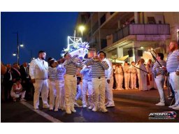 2026-07 Procession aux flambeaux Saint Pierre