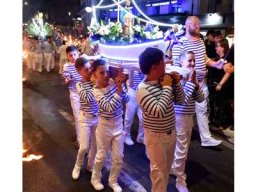 2026-07 Procession aux flambeaux Saint Pierre