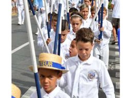 2026-08 Défilé juniors et moyens Saint Louis